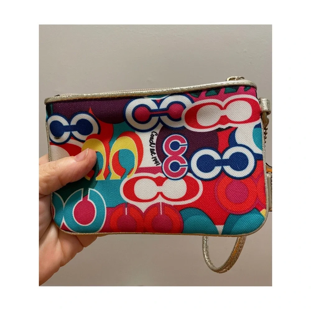 Coach poppy wristlet